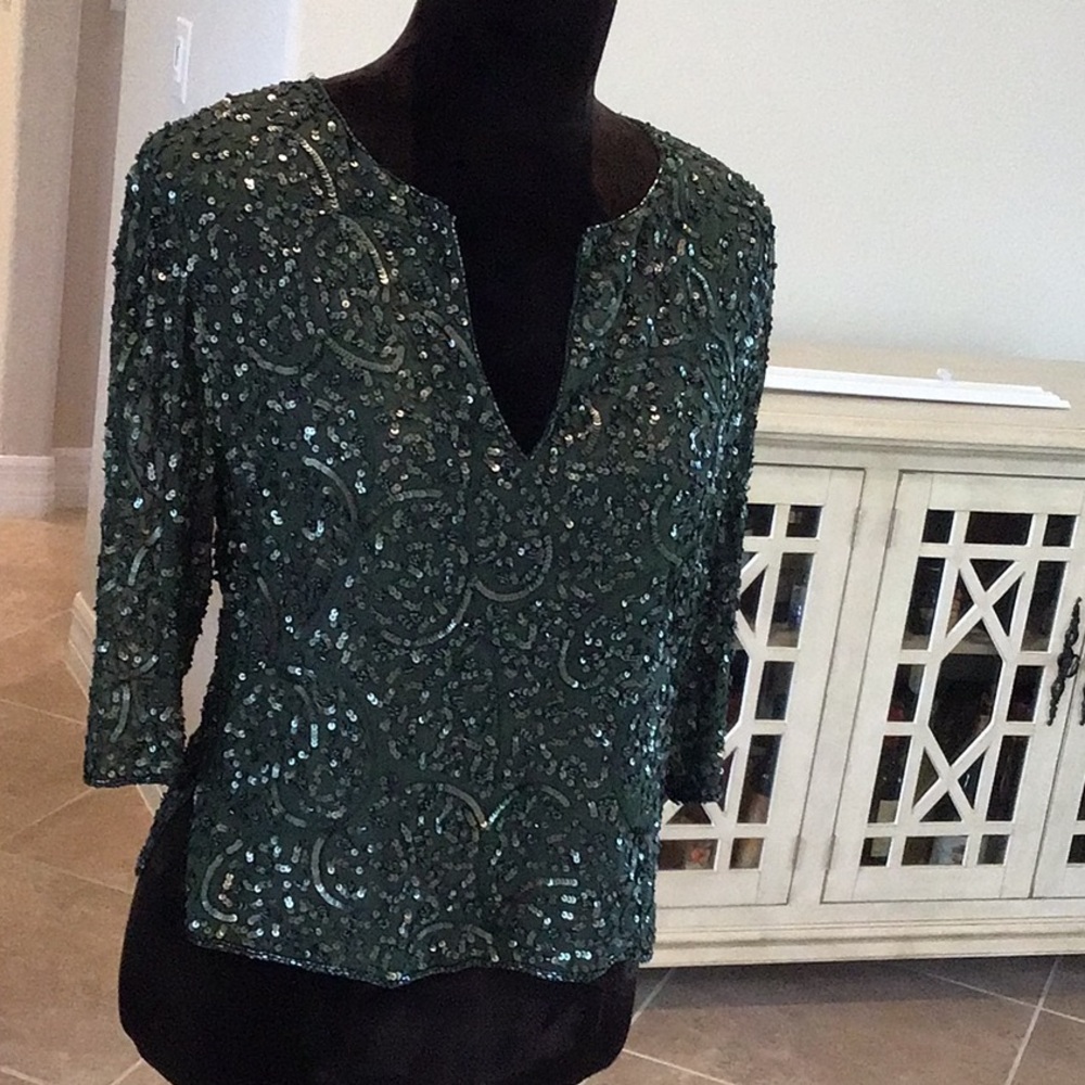 Emma Black Forest green sequin/beaded half sleeve top, side zip, size 6